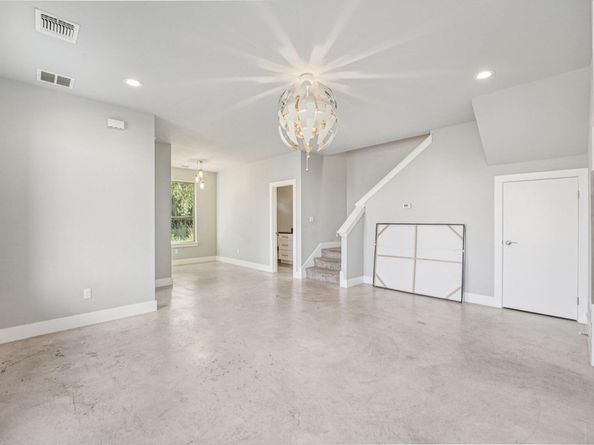18812 Lakeland DR, Lago Vista TX 78645