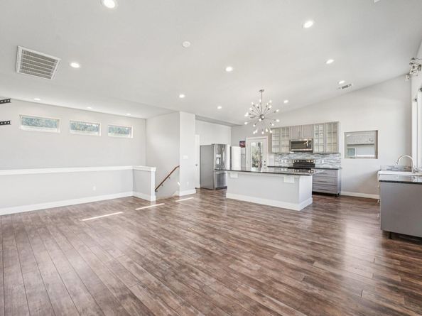 18812 Lakeland DR, Lago Vista TX 78645