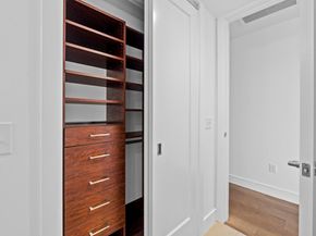 222 WEST Ave 1710, Austin TX 78701