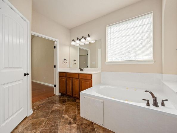 2106 Reston CV, Round Rock TX 78665