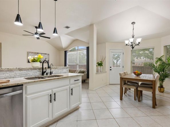 2519 Gate Ridge DR, Austin TX 78748