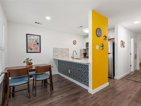 6409 Burns ST 107, Austin TX 78752