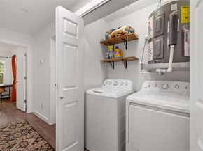 6409 Burns ST 107, Austin TX 78752