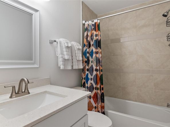 6409 Burns ST 107, Austin TX 78752