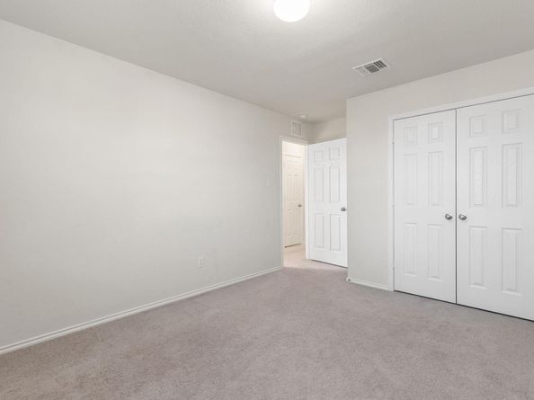 332 Spotted Rail RDG, Leander TX 78641