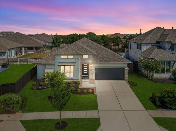 917 Heartleaf DR, Leander TX 78641