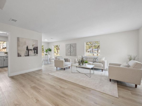 202 S Lake Creek DR, Round Rock TX 78681