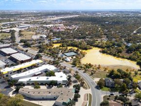 202 S Lake Creek DR, Round Rock TX 78681