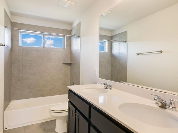 820 Goldilocks LN, Manchaca TX 78652