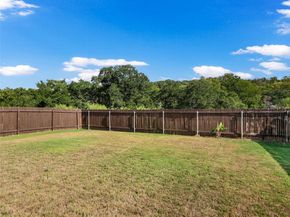 820 Goldilocks LN, Manchaca TX 78652