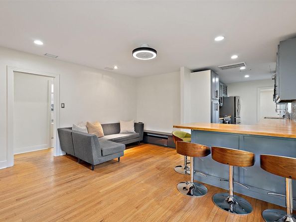 2906 Breeze TER, Austin TX 78722
