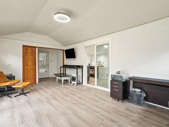 2906 Breeze TER, Austin TX 78722