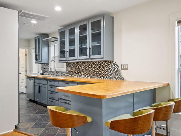 2906 Breeze TER, Austin TX 78722