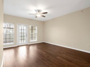 6810 Deatonhill DR 4102, Austin TX 78745