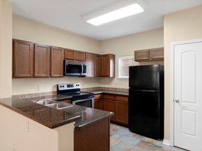 6810 Deatonhill DR 4102, Austin TX 78745
