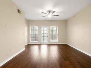 6810 Deatonhill DR 4102, Austin TX 78745