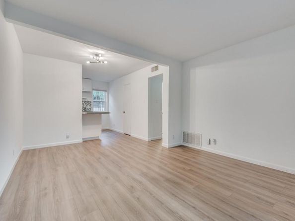 300 Crockett ST 103, Austin TX 78704
