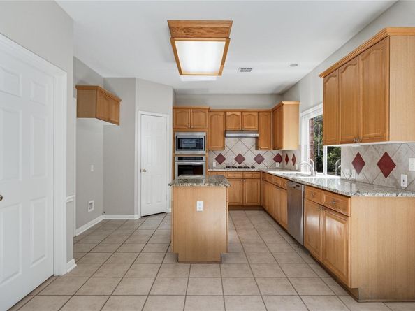 3405 Mulberry Creek DR, Austin TX 78732