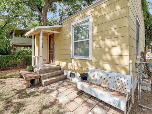1006 E 44th ST, Austin TX 78751