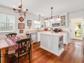 1006 E 44th ST, Austin TX 78751