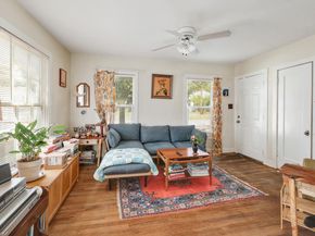 1006 E 44th ST, Austin TX 78751