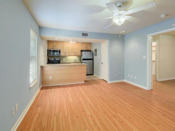 7685 Northcross DR 524, Austin TX 78757