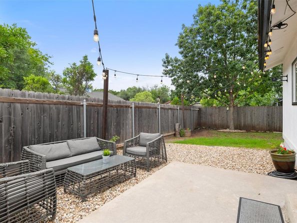 701 Mankato DR, Austin TX 78748