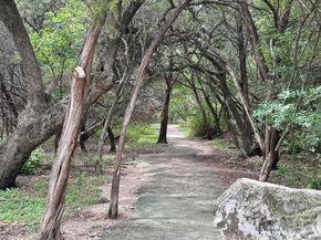 701 Mankato DR, Austin TX 78748