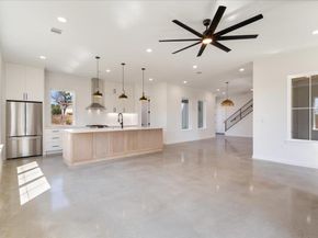 8609 Nina LN, Jonestown TX 78645