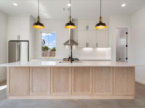 8609 Nina LN, Jonestown TX 78645