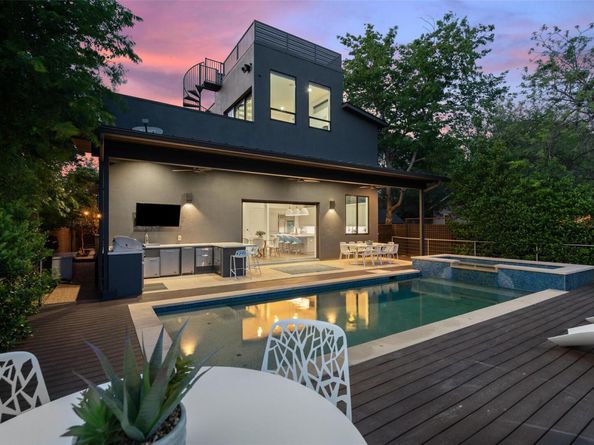 1207 E 13th ST, Austin TX 78702
