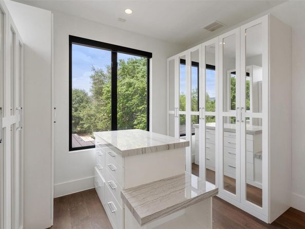 1207 E 13th ST, Austin TX 78702