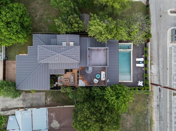 1207 E 13th ST, Austin TX 78702