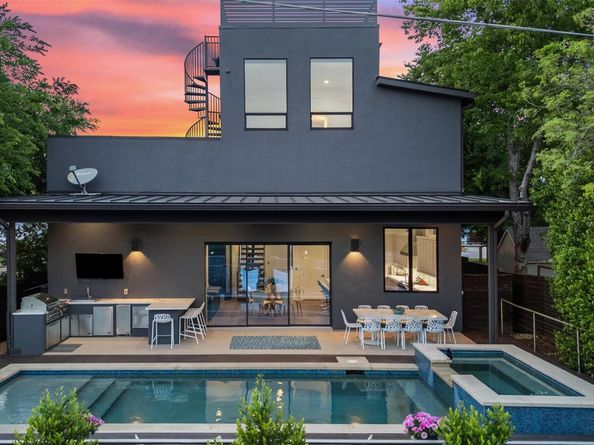 1207 E 13th ST, Austin TX 78702