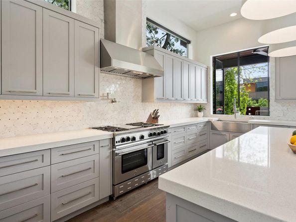 1207 E 13th ST, Austin TX 78702