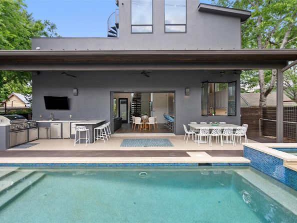 1207 E 13th ST, Austin TX 78702