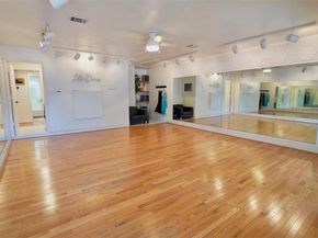 2106 Bluebonnet DR, Round Rock TX 78664