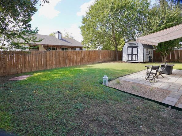 2106 Bluebonnet DR, Round Rock TX 78664