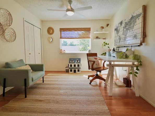 2106 Bluebonnet DR, Round Rock TX 78664