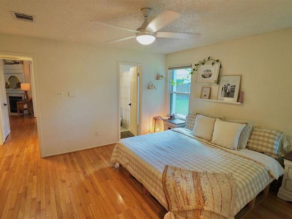 2106 Bluebonnet DR, Round Rock TX 78664