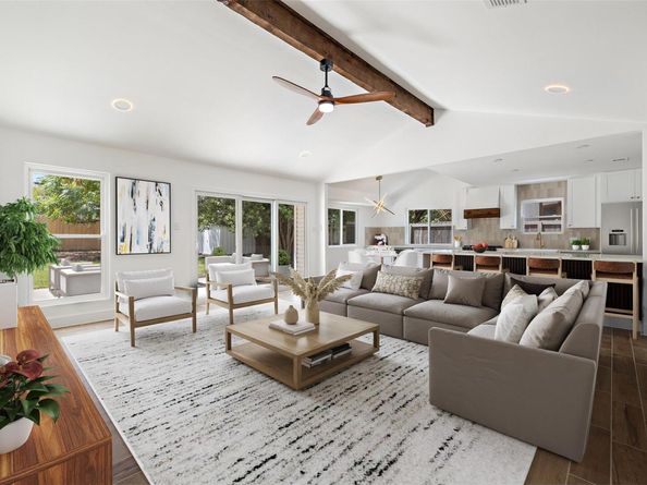 1111 Spearson LN, Austin TX 78745
