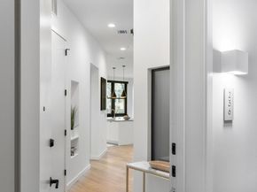 800 Embassy DR 236, Austin TX 78702