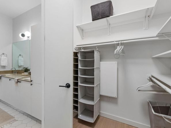 800 Embassy DR 236, Austin TX 78702