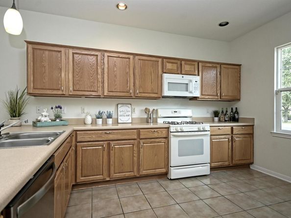 708 Texas DR, Georgetown TX 78633