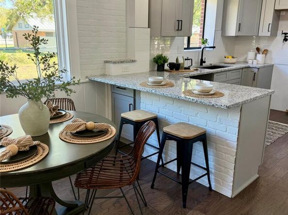 5611 Joe Sayers Ave, Austin TX 78756