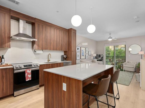 1701 Simond Ave 215, Austin TX 78723