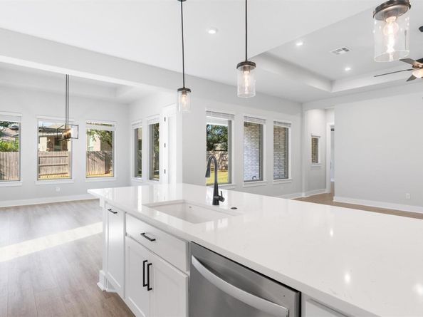 806 N Fork TRL, Georgetown TX 78633