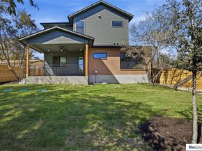 18305 Lake Oaks DR, Jonestown TX 78645