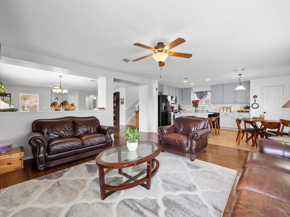 9017 Edmundsbury DR, Austin TX 78747