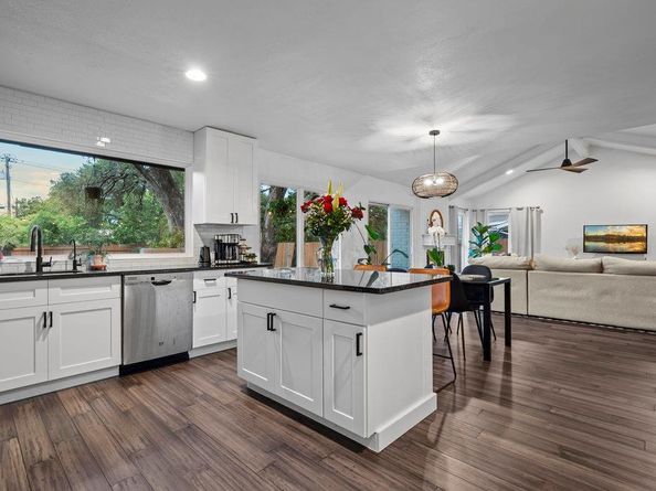 9308 Meadowheath DR, Austin TX 78729